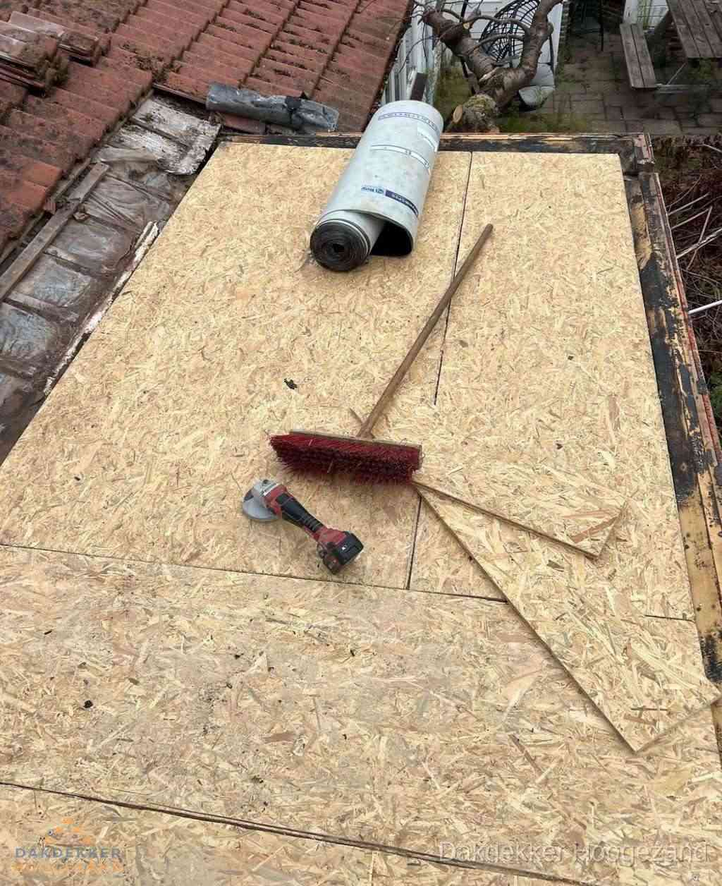 Dakrenovatie afgerond met nieuwe bitumen dakbedekking in Hoogezand
